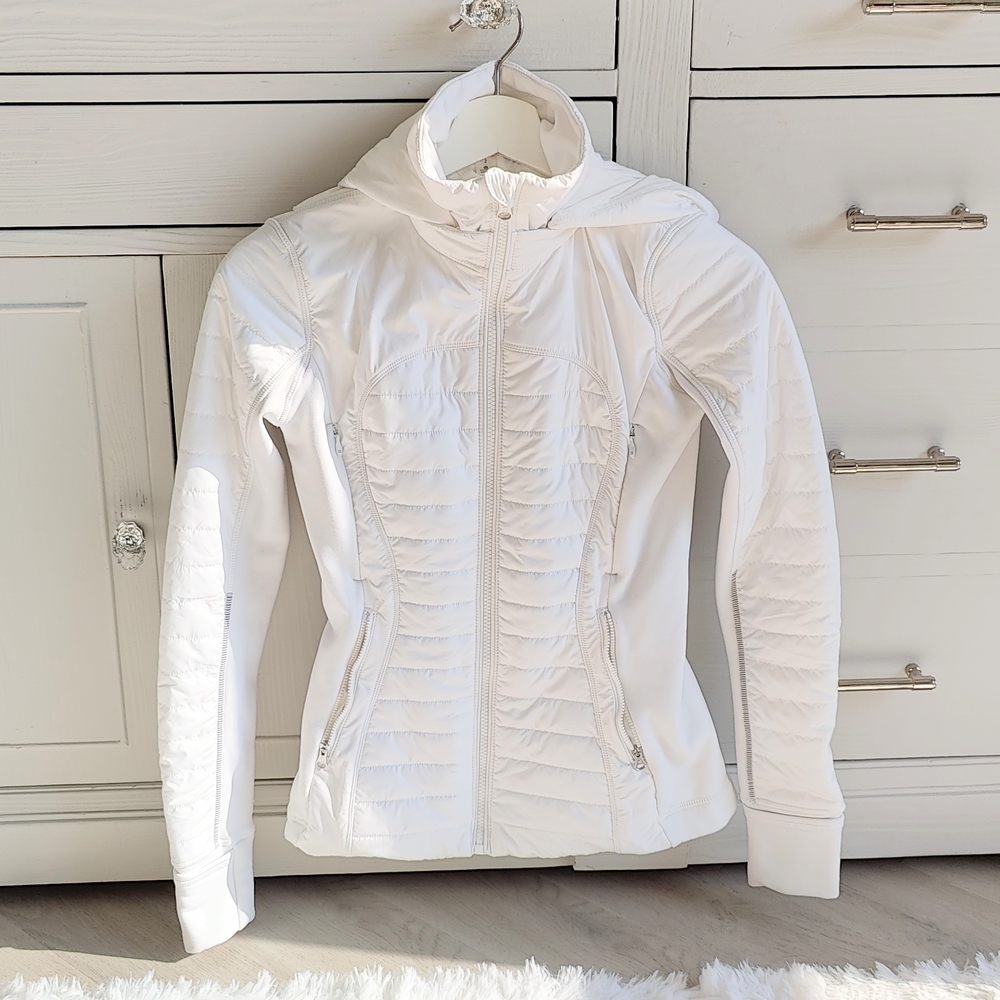 Lululemon Athletica White Padded Jacket Size 2